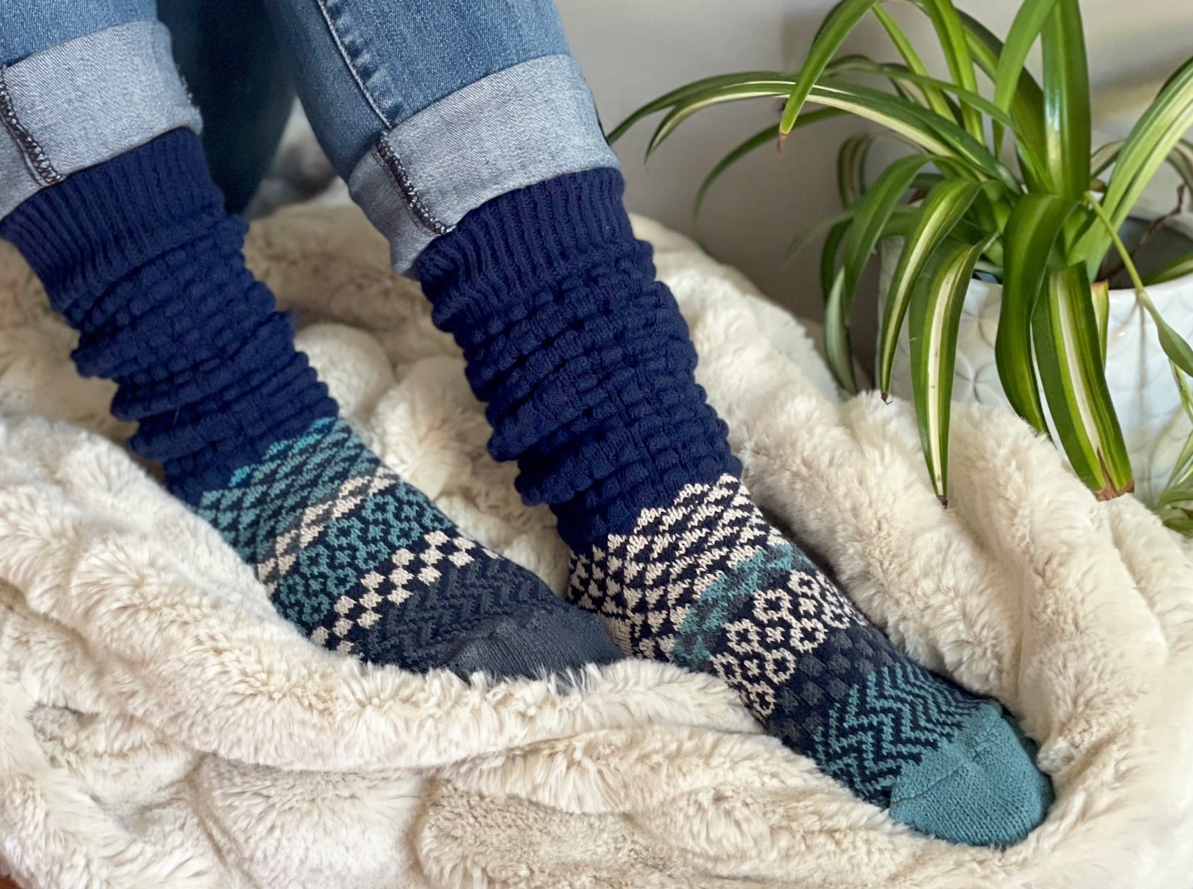Cerulean Slouch Socks | Solmate Socks